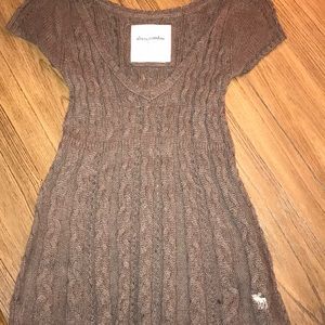 Abercrombie kids flare sweater.